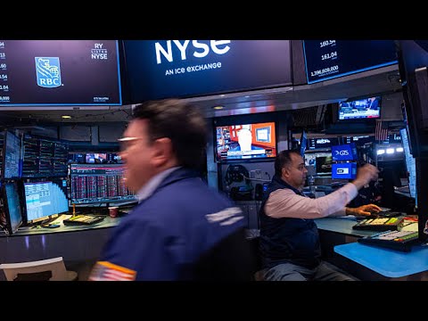 Risk Aversion Has Been 'Increasing Dramatically', Schwab's Aguilar Says