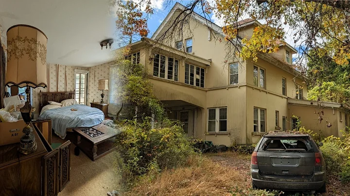 Millionaire's ABANDONED Mansion Estate With EVERYTHING Left Behind | 4 Houses, Cars!