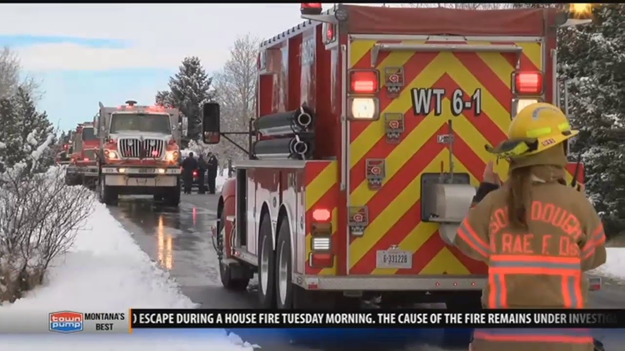 Crews respond to Tuesday morning house fire - YouTube