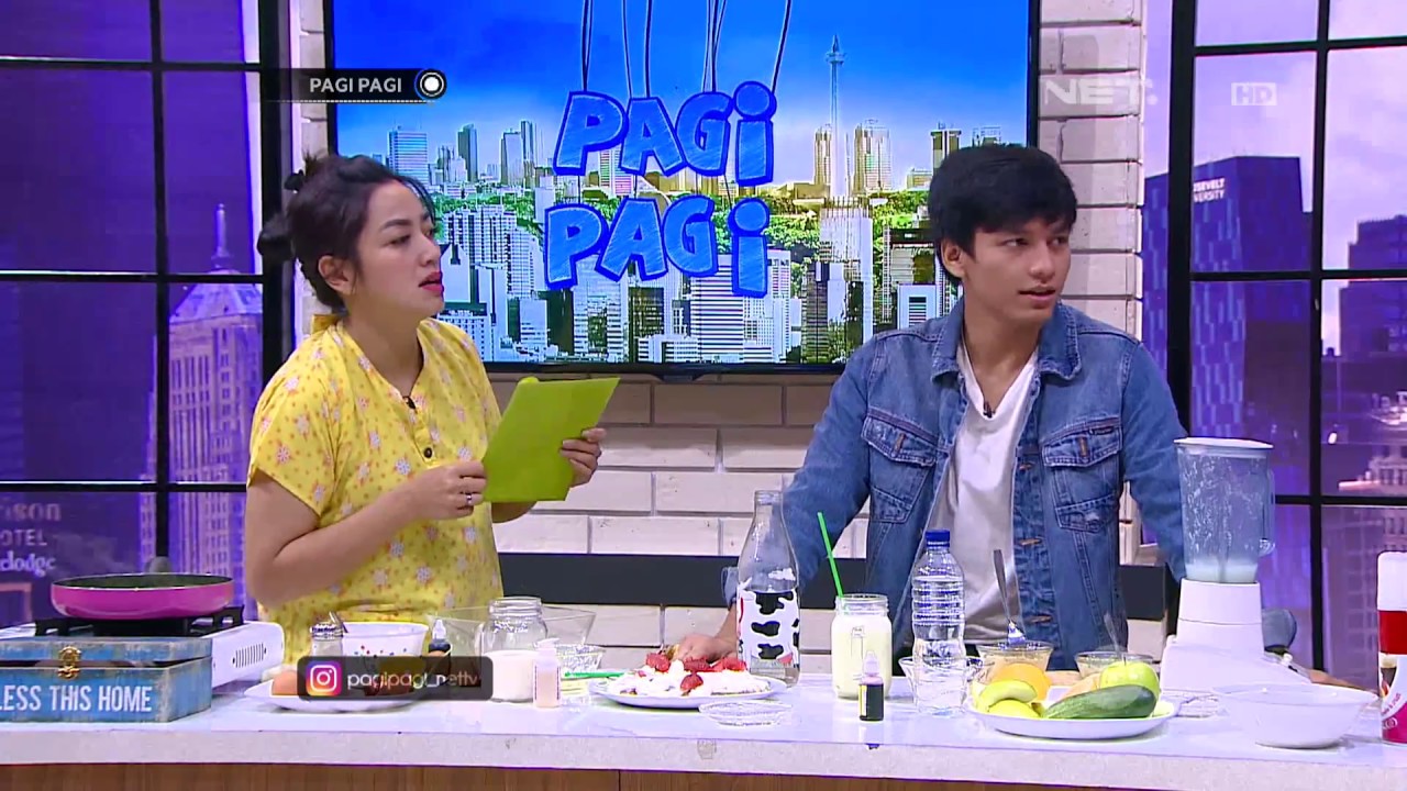 Yummy, Ceu Odah Bikin Strawberry Rainbow Crepes Nih