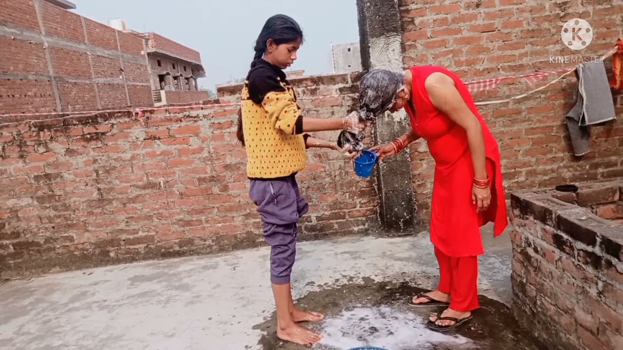 #hindivlog | mother long hair wash by daughter | requested video 😊😊