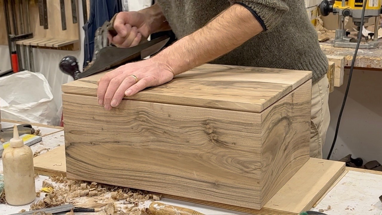 Making a pair of boxes in English Walnut