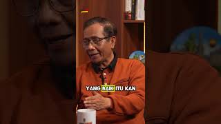 Politik Hukum Itu Berbeda Dengan Politisasi Hukum