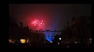 “New Years Eve Fireworks” @Disneyland @Disney #newyeareve #fireworks 