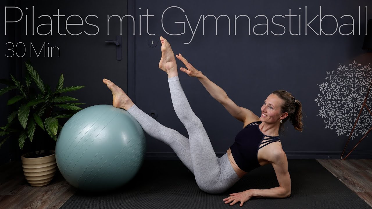 30 Min FULL BODY PILATES mit Gymnastikball | Ganzkörperworkout für jedes Level