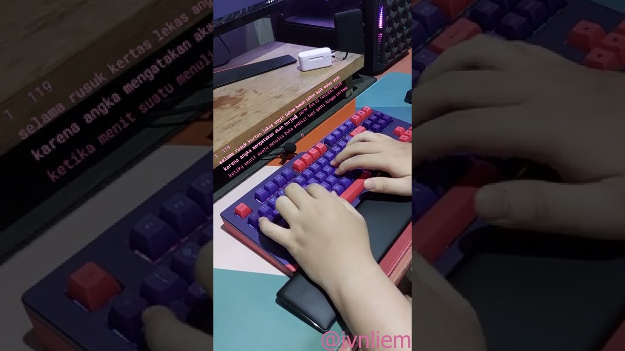 Akko Mod001 + JWK Yellow + Gateron Red (Specs in description)