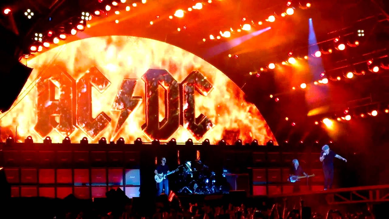 AC/DC Highway to Hell Live Hämeenlinna 22.7.2015 - YouTube