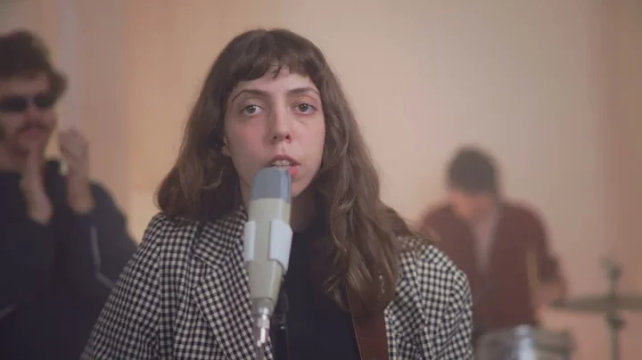 Alma Perry Peleg  -  Loneliness (Live Session)
