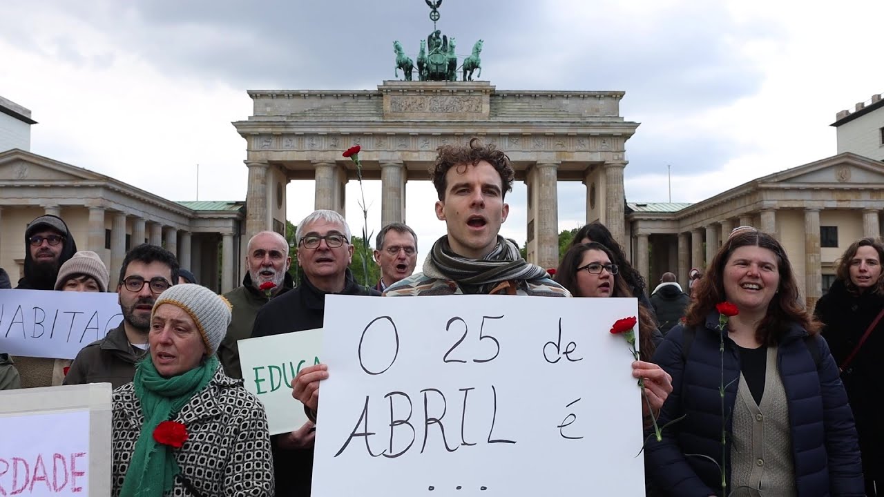 Grândola Vila Morena - Flashmob em Berlim