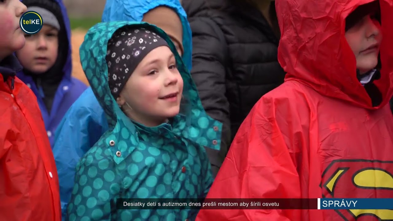 Desiatky detí s autizmom dnes prešli mestom aby šírili osvetu