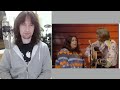 British guitarist analyses Cass Elliot with John Denver live in 1972!