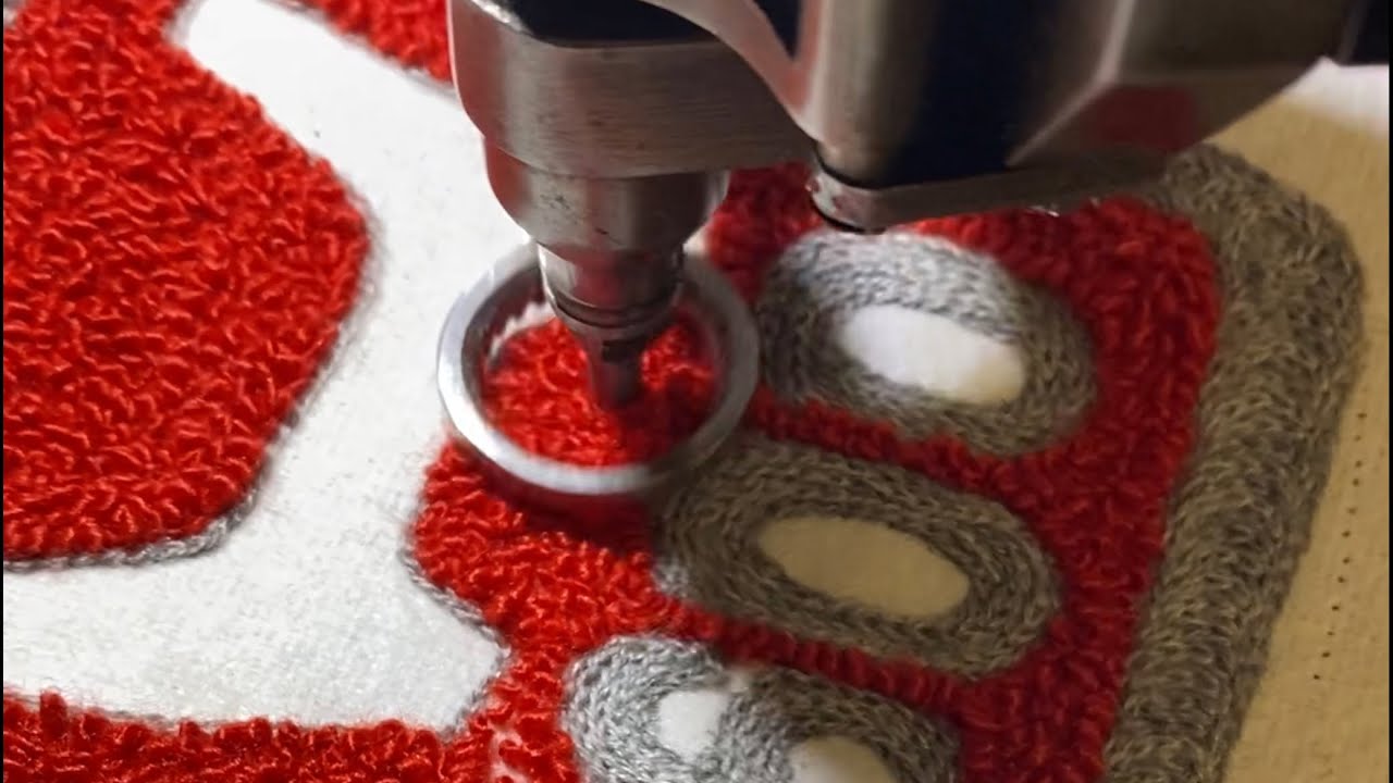 Making a chainstitch patch for the Honda N600 with the singer 114w103