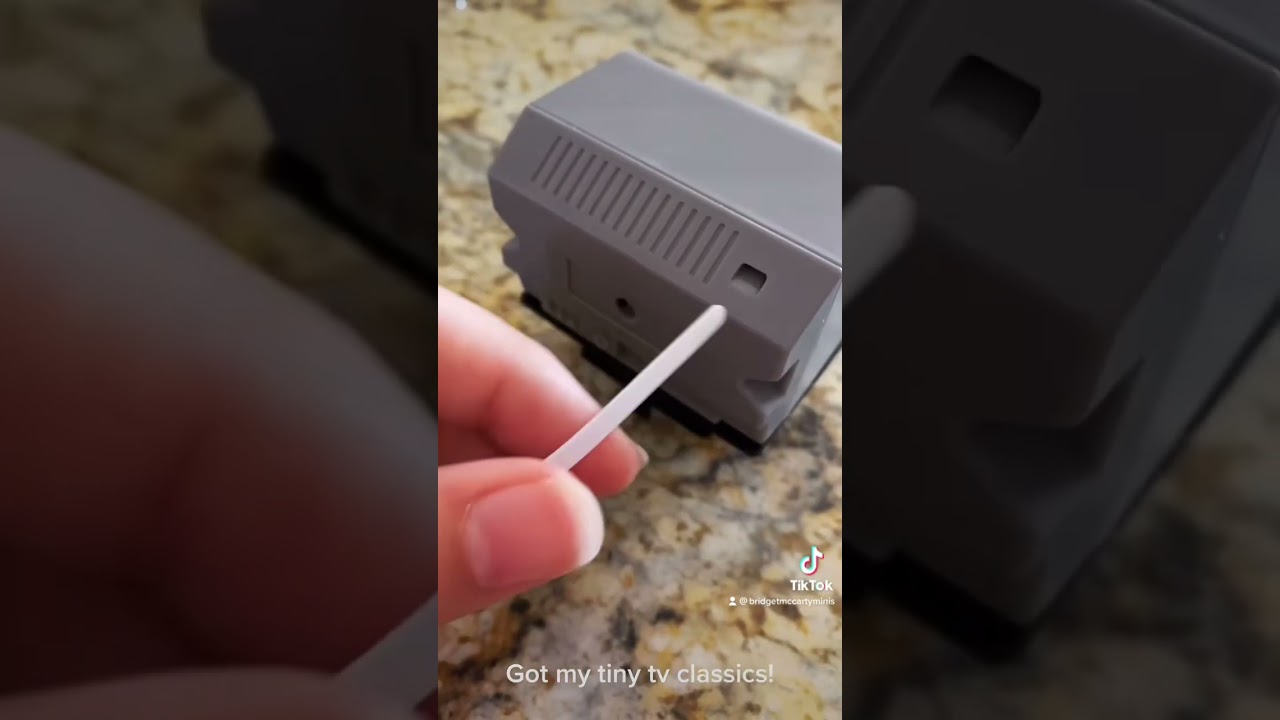 Smallest working tv by tiny tv classics. 