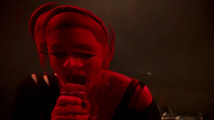 Deep England: A performance film by Iain Forsyth &...