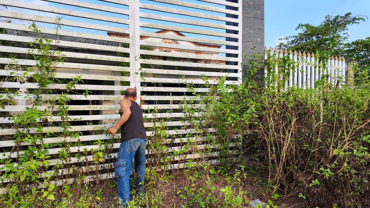 ⁣RETIRED Man Spent $12,000 on an ABANDONED House — 5 Years Later, SHOCKED Everyone