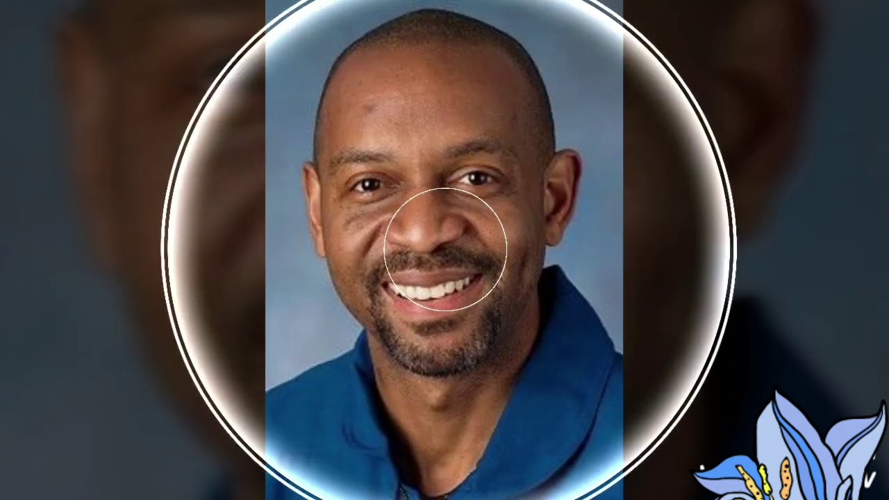 Robert Lee Satcher Jr. Astronauta, médico, ingeniero químico de la NASA.