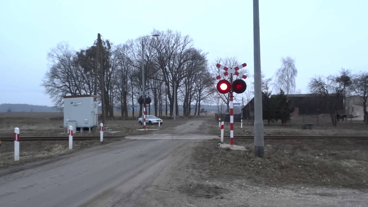 Przejazd Kolejowy Stronno (SA123 i SA106)