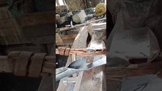 splitting the tip of the earth digging tool⚒️⚒️👍 #blacksmith #long crowbar