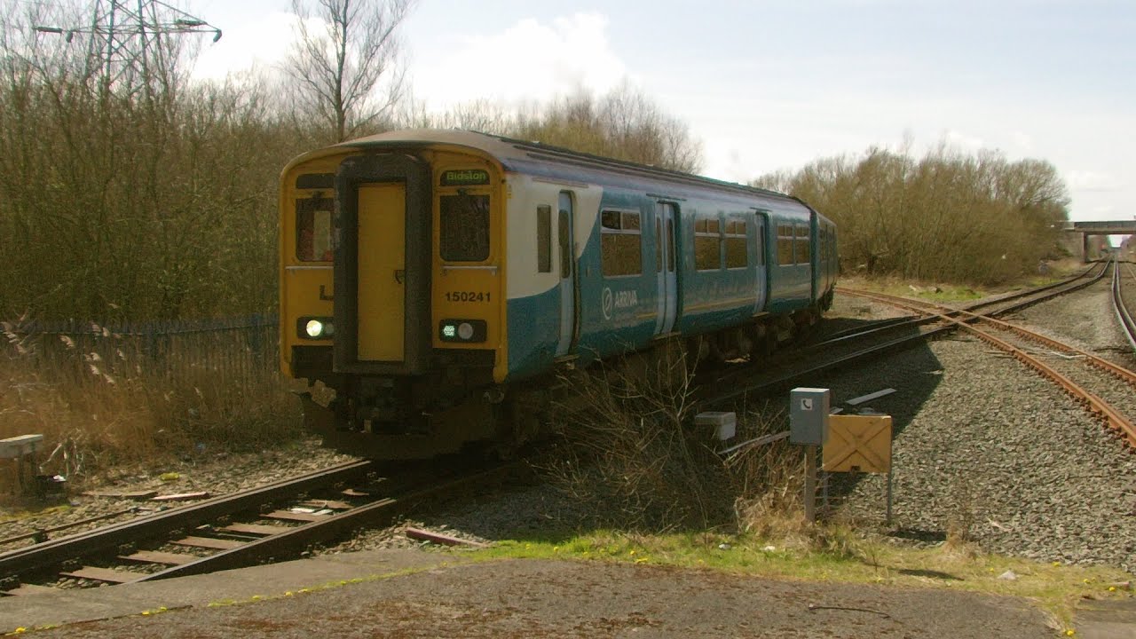 Half an Hour at (98) - Bidston Station 11.4.2015 - Merseyrail Wirral Arriva Trains