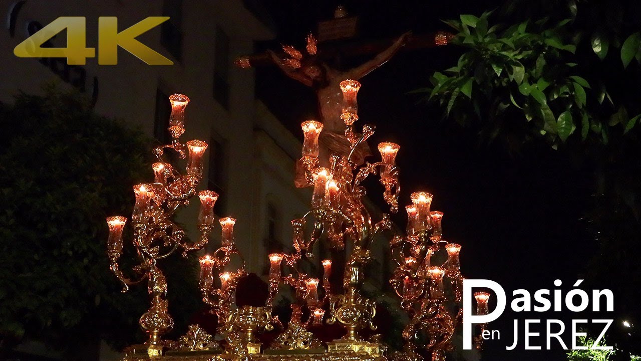 Hermandad del Santo Crucifijo por calle Larga - Jerez 2023