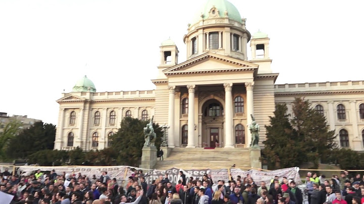 Protesti u Beogradu: Protiv medijskog mraka i diktature