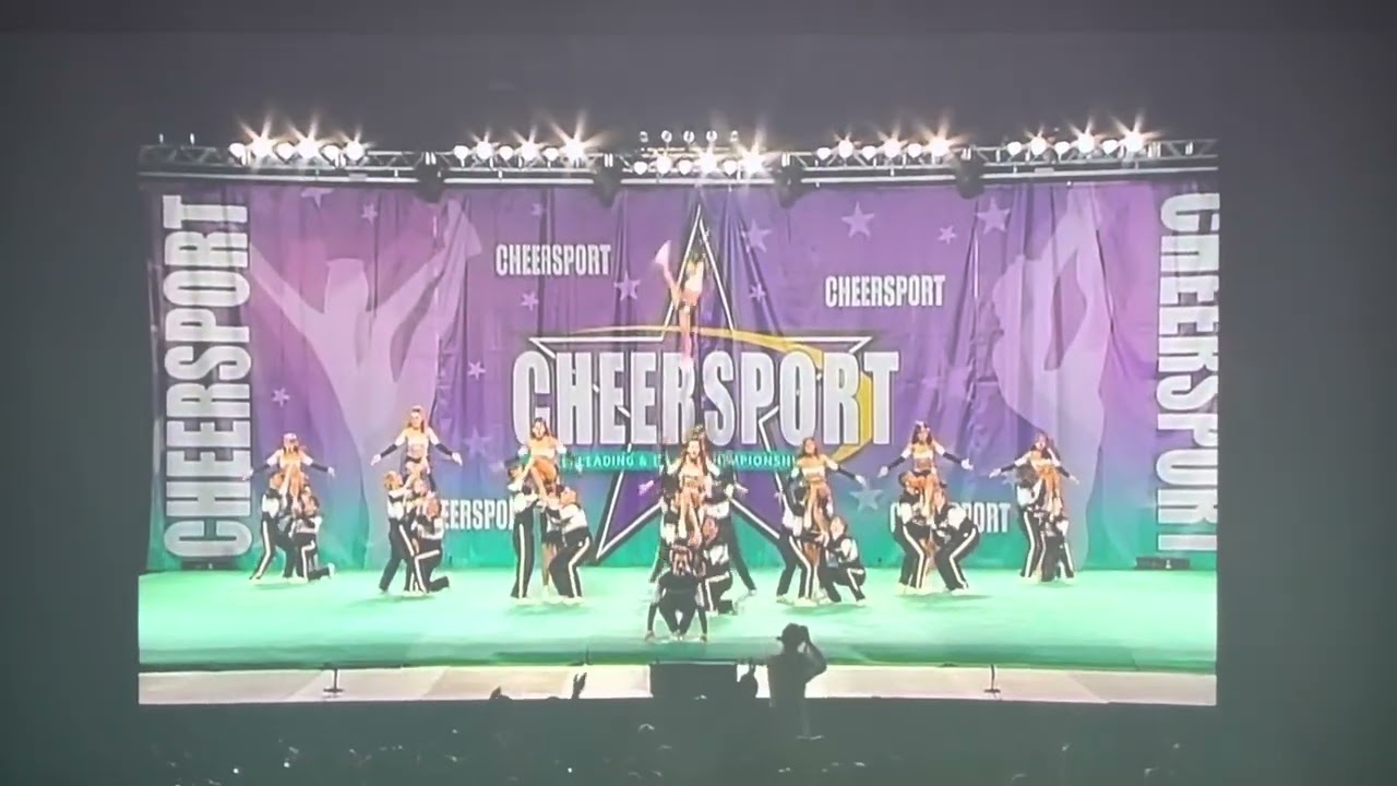Top Gun Large Coed - 2005 Cheersport Nationals - Day 2