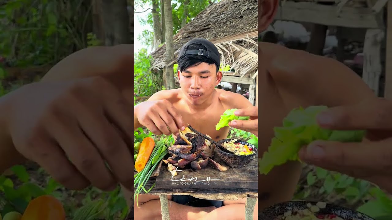 Delicious Grilled Cow Head in Coconut Water with Spicy Dipping Sauce Recipe 