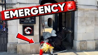 EMERGENCY:🚨Serious Incident at Horse Guards🚨