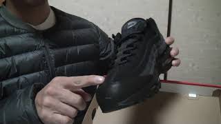 AIR MAX 95 SC ブラックの紹介