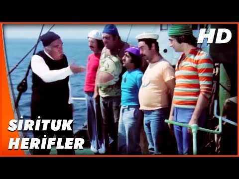 Hababam Taburu | Temel Çavuş, Tayfaya Fırça Çekiyor | Müjdat Gezen Eski Türk Filmi