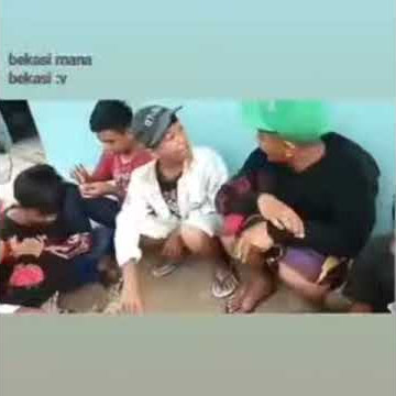 VIRAL!!.. Minum kopi panas ππ