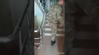 Askerden ailesine süpriz