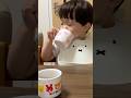 🍎Milk Splash Surprise! / 牛乳ぴちゃっ!びっくりむぎちゃん (1y9m1d No.3)