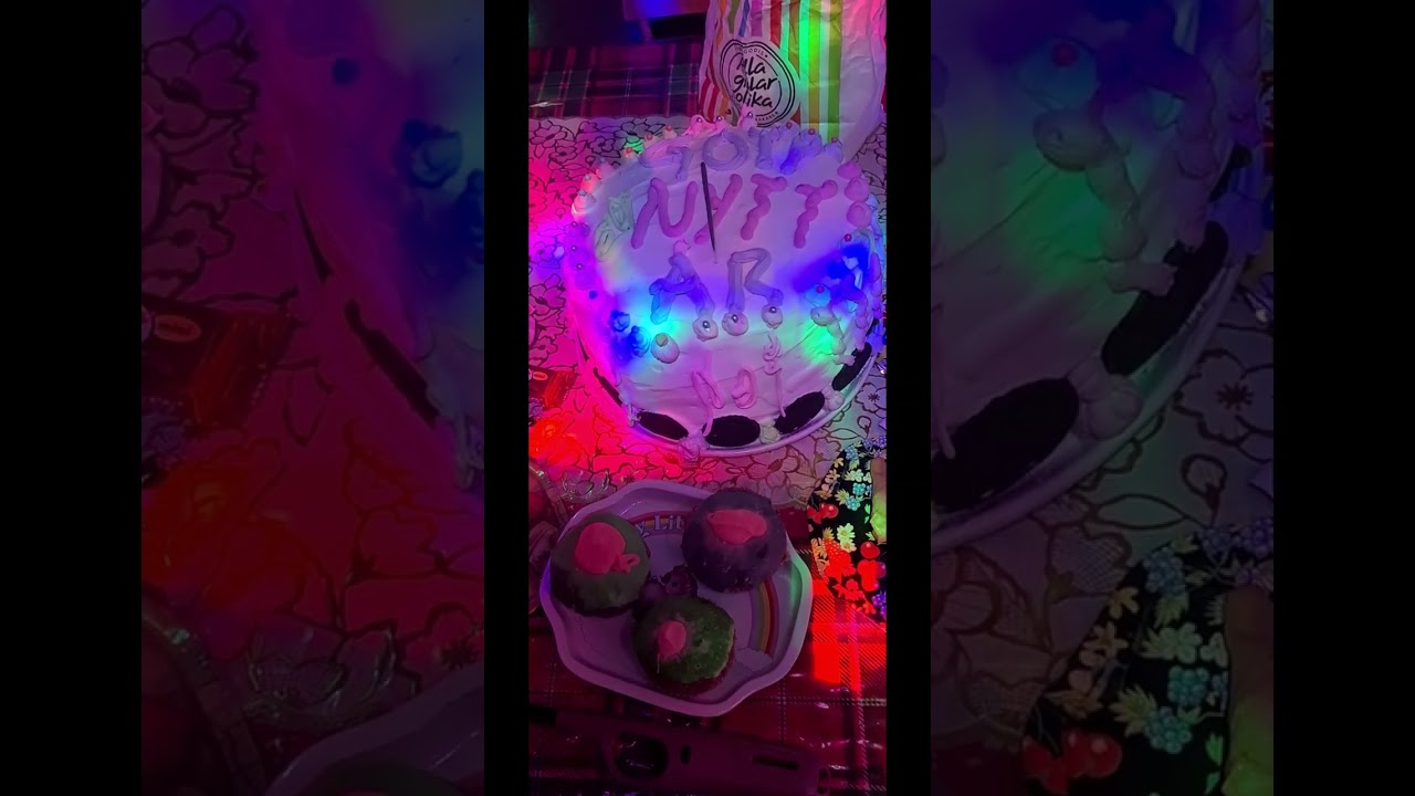 Happy New Year 🎆🎶🍽🎂🍾🥂🎤🎵🎇