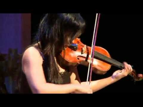 Canada Council laureate Judy Kang plays  Bach Andante with 1869 Vuillaume violin and bow