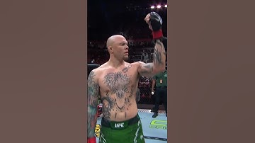 Bruce Buffer Reads The Wrong Fighter’s Name At UFC 301 😂