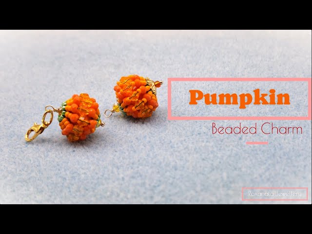 70 Breloques Halloween En Alliage – 35 Motifs (citrouille, Fantôme, Sorcière…) Avec 100 Crochets D’oreille Et 5 Colliers