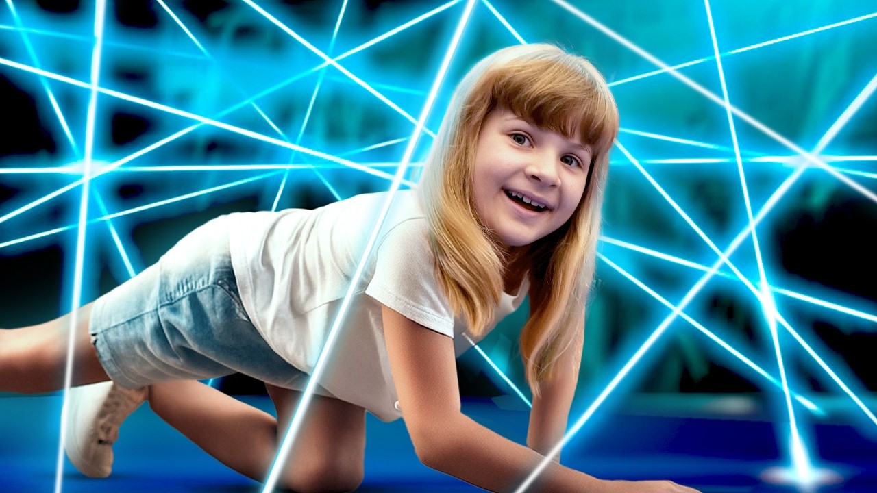 Diana and Friends are PLAYING CUBE CHALLENGE!