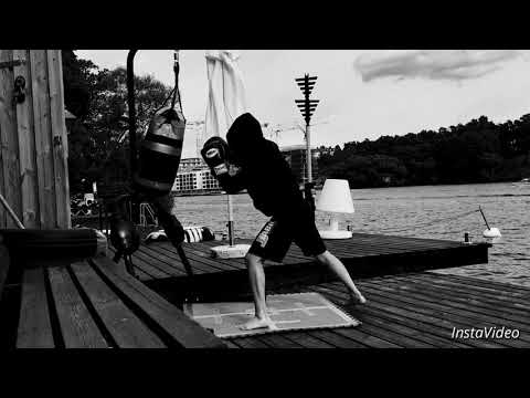 Video: Fördelar Med Kickboxing: Förbättrad Hjärthälsa, Viktminskning Och Mer