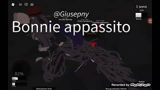 Bonnie e Foxy fanno tante partite su UCN su Roblox 