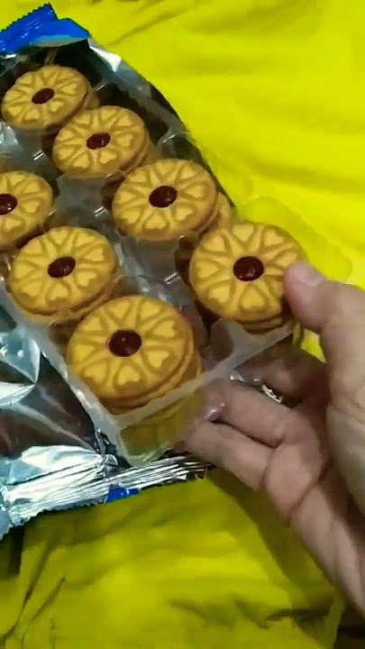 Biskuit Slai Olai rasa strawberry #viral #biskuit