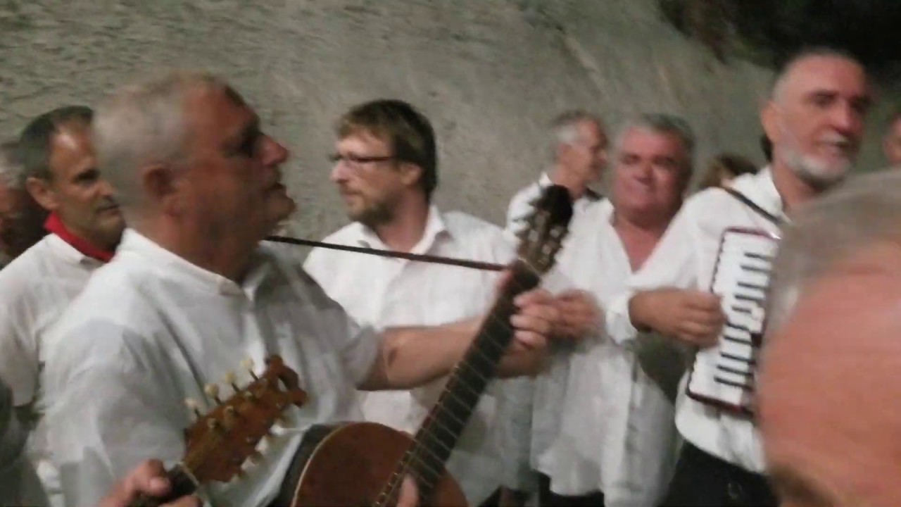 Blatski Veseljavci pjevaju 