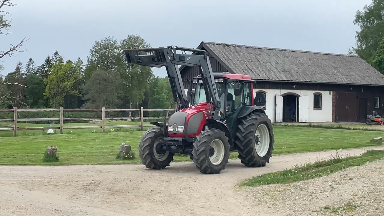 Traktor VALTRA A75-4