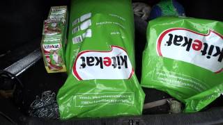 Приобрёл новую партию корма для бездомных животных! Приобрёл новую партию корма для бездомных животных!