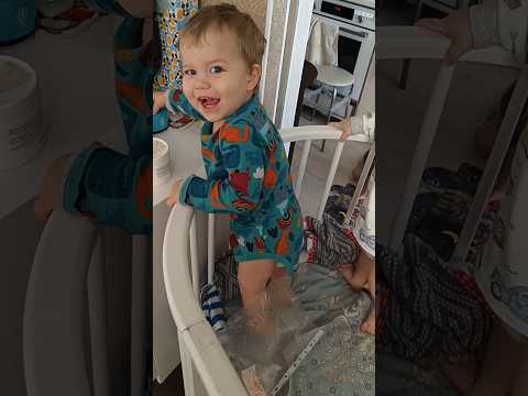 ага, не трогать Алису, конечно..😁 #двойняшки#twins#двойня#шортс#алиса