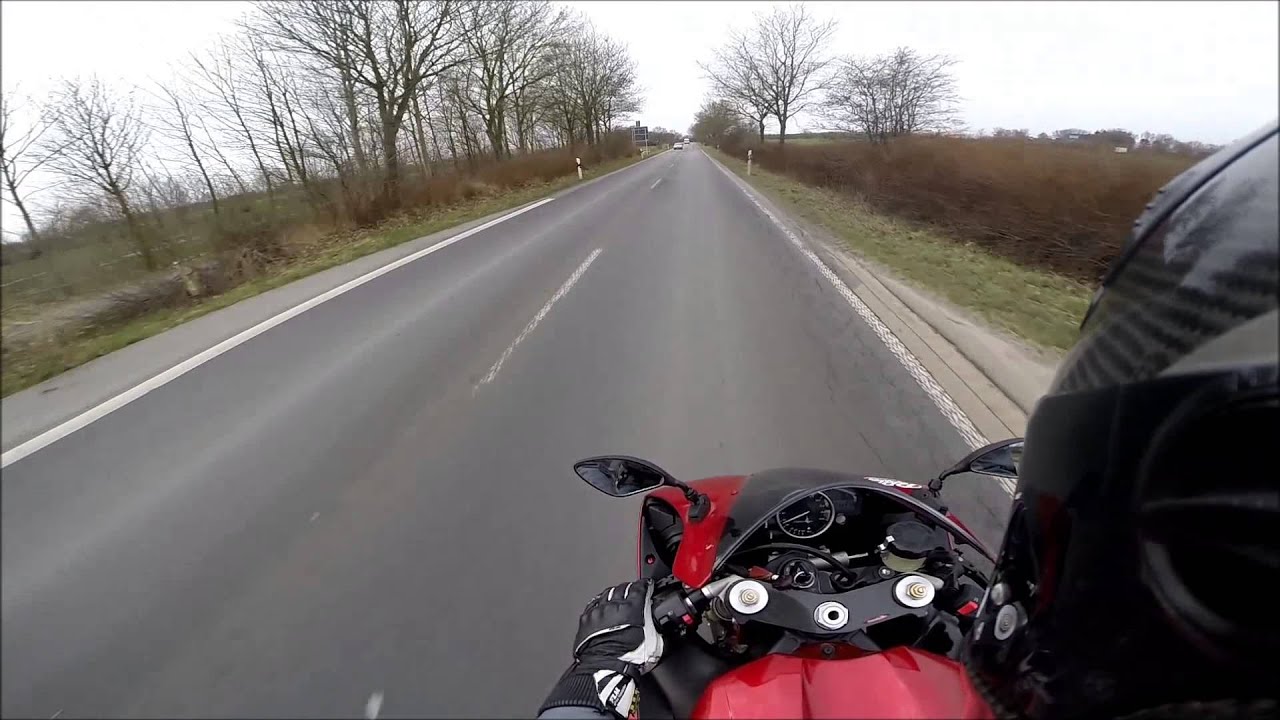 Yamaha R1 RN12 Testdrive