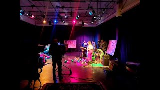Set up the Studio with us!