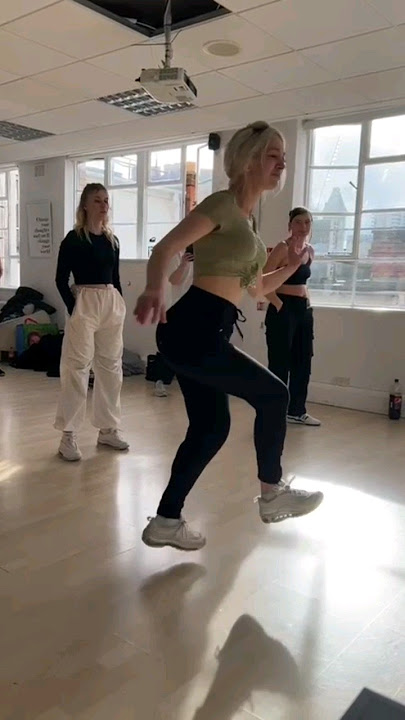 What is love?!❤️ #dance #shuffledancer #shuffledance #80smusic