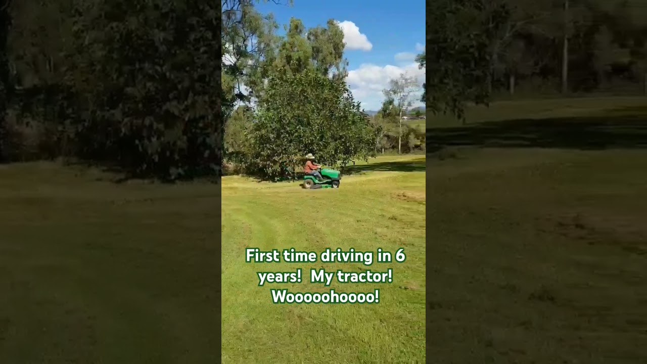 Driving my tractor is so much fun! 😁 