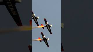T-6’s lighting up the sky - Titan Aerobatic Team at AirVenture 2026 🔥 #osh26 #t6 #warbirds #🇺🇸